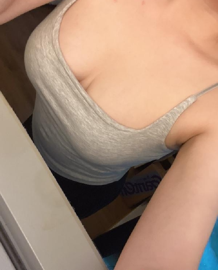 龙华大胸虎牙妹文文