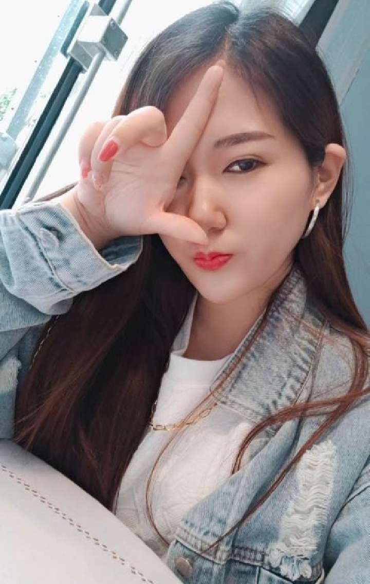 江北妩媚大奶小姐姐