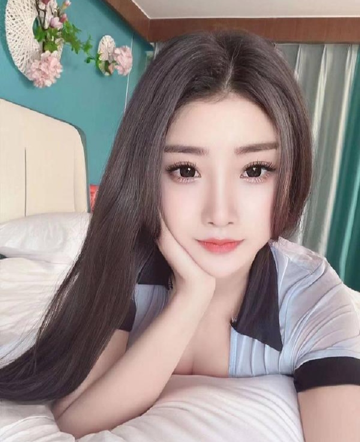 黄埔高颜值火辣梦琪