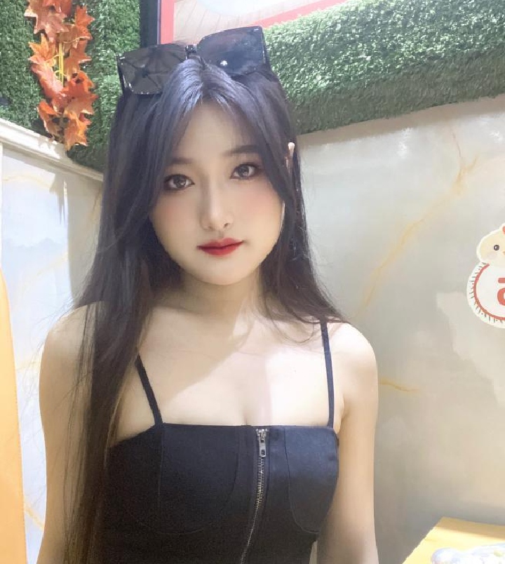 南城Sao女性感大长腿