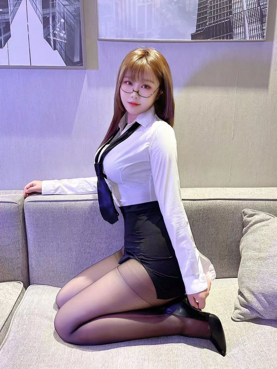 极品00后校花兼职