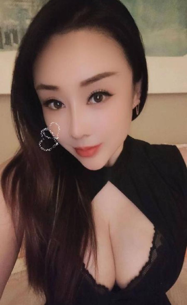 朝阳区大胸服务系老师