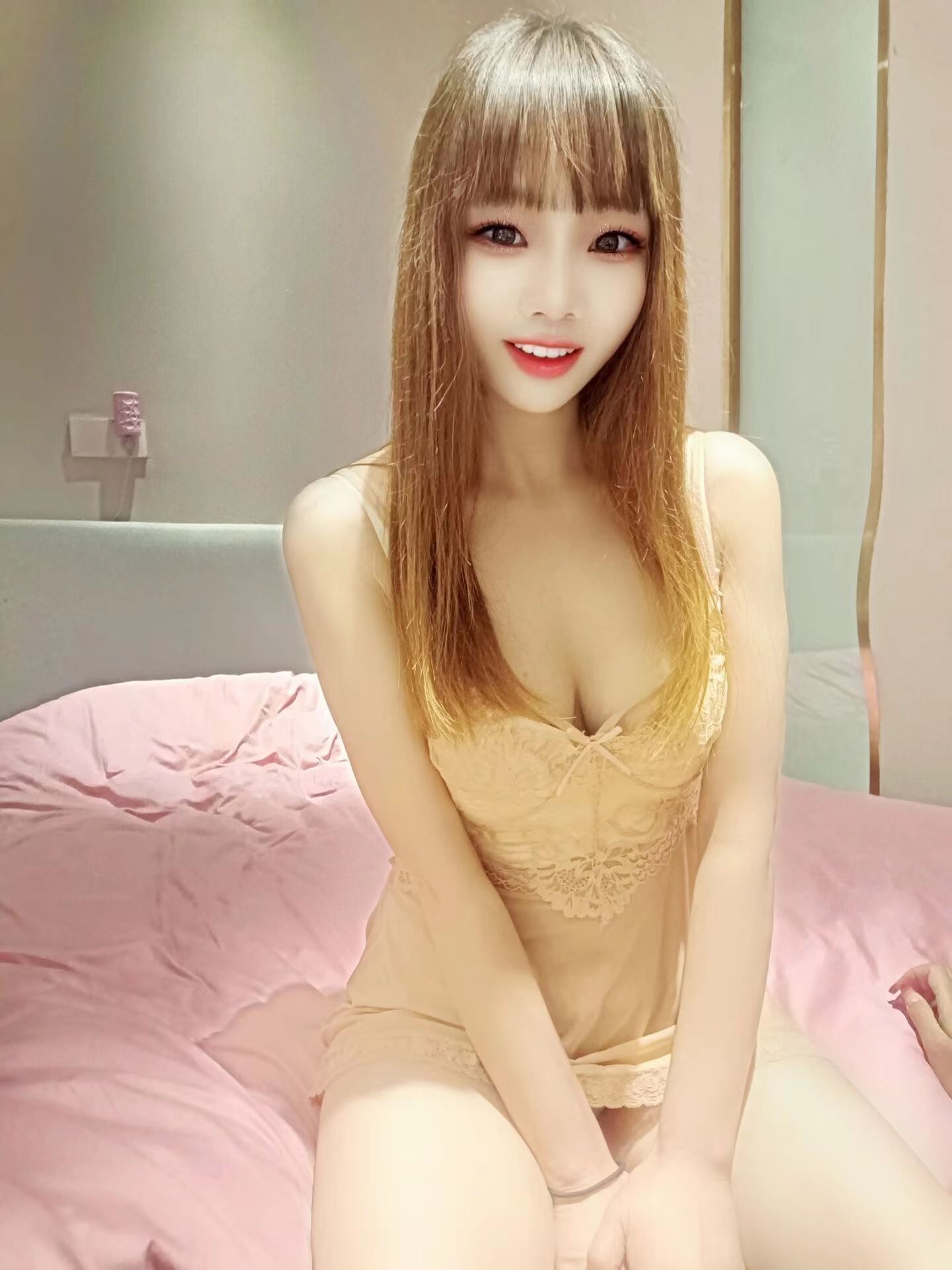 在床上超级开放妹子