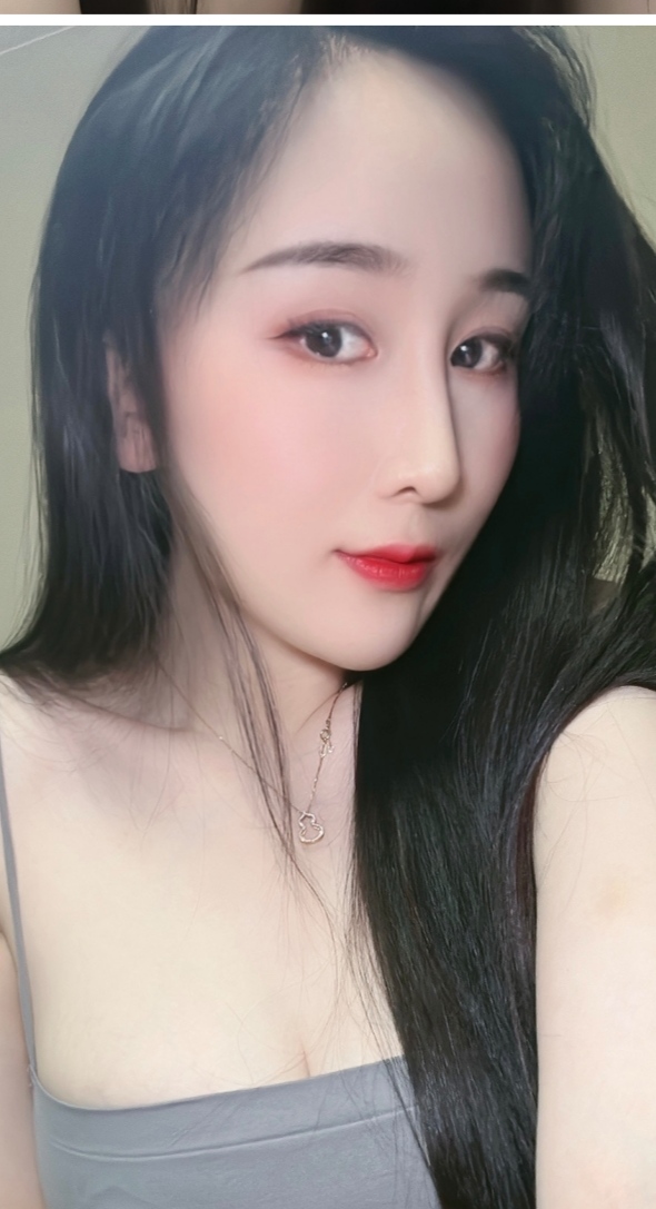 龙岗区性感火辣小白兔