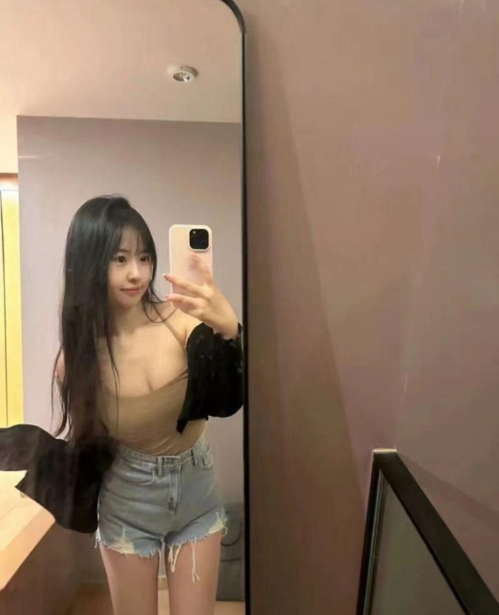 刚毕业的纯情兼职幼师