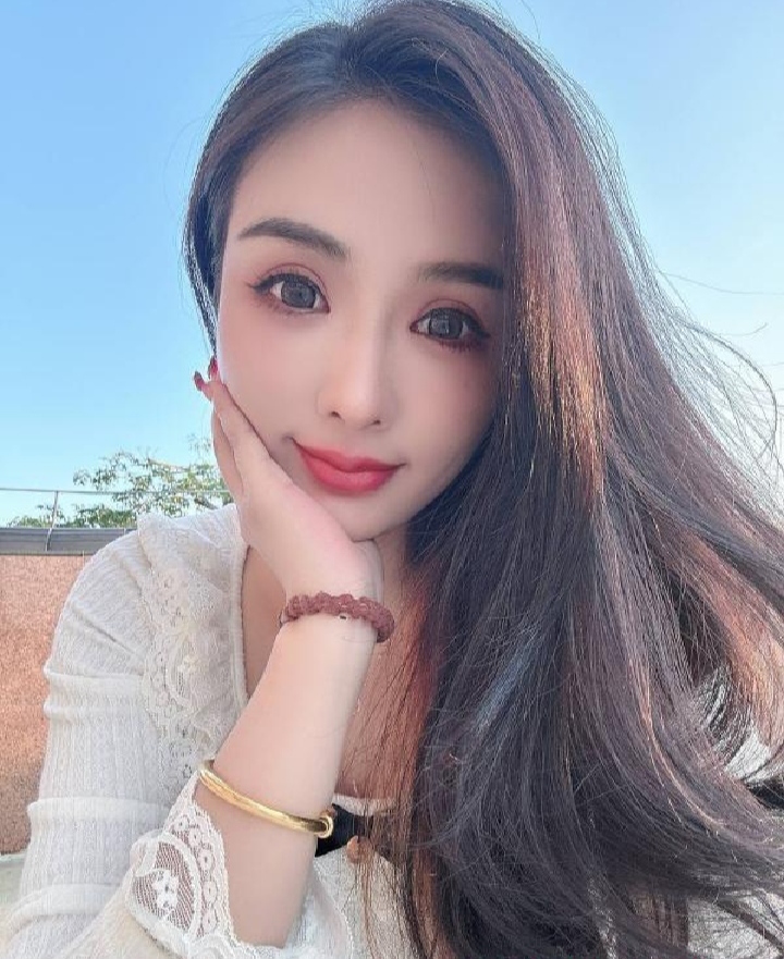 江北光耀风情美妞