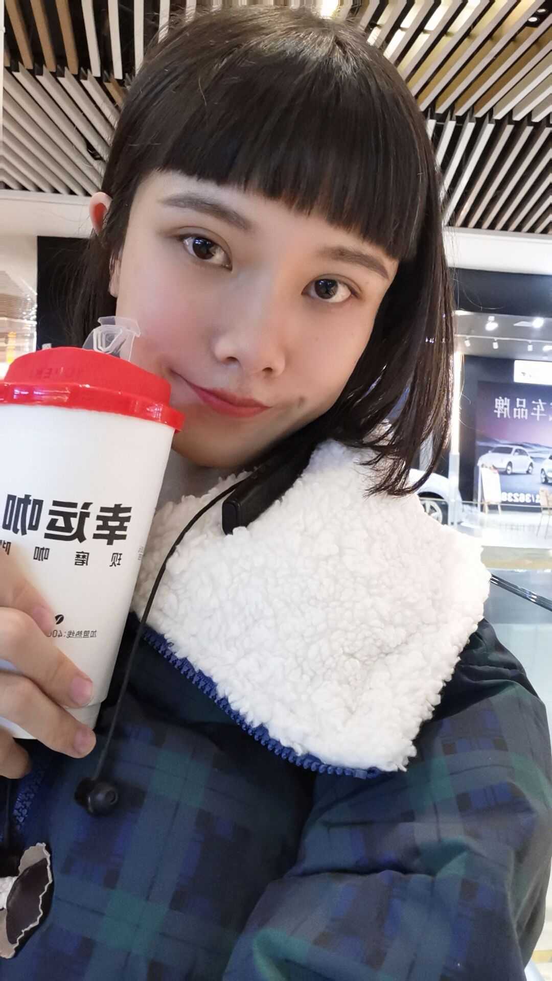 长得不错的年轻妹妹