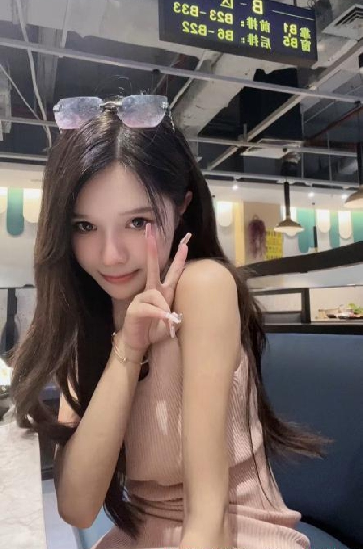 天河美艳嫩妹cc