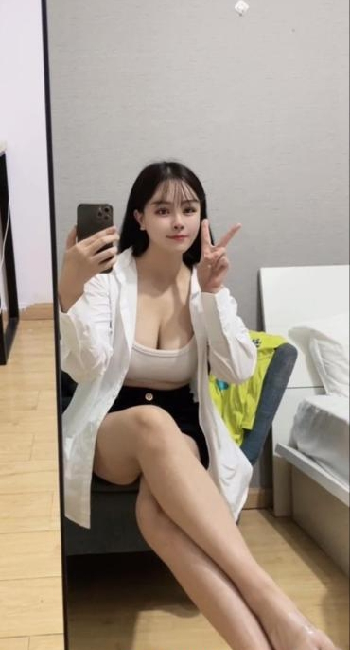 南山区诱人丝袜妹喵喵