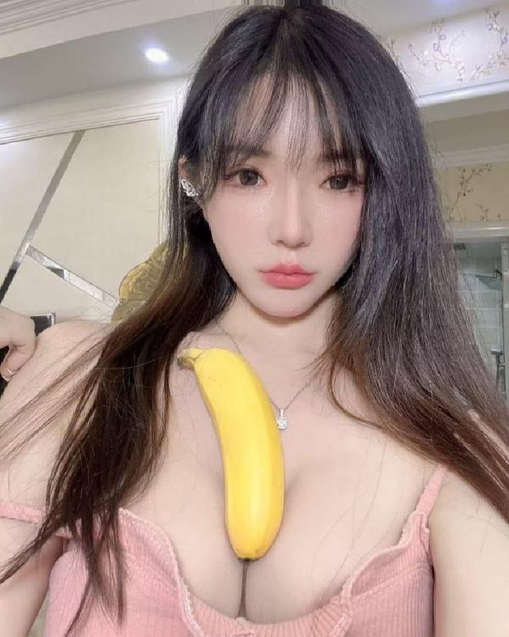 火辣g奶风情妹子