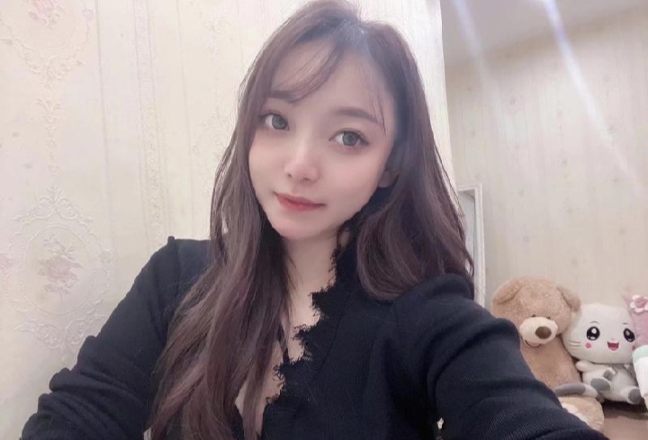 静安区妩媚小洋洋