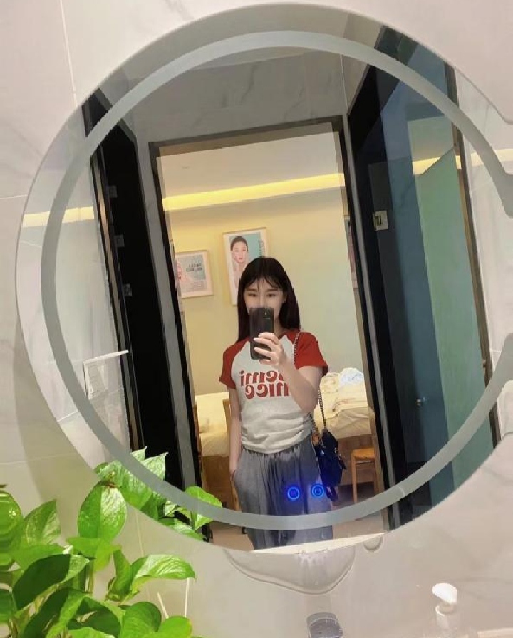 雨花美术老师璐璐