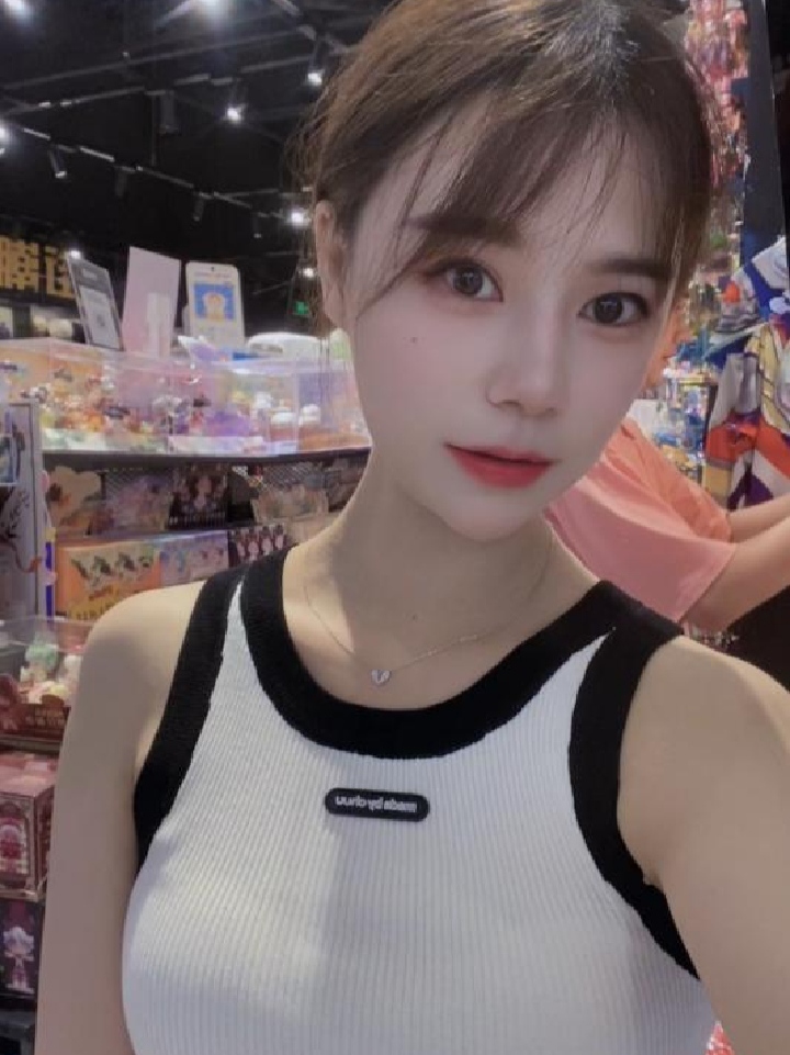 雨花美术老师璐璐