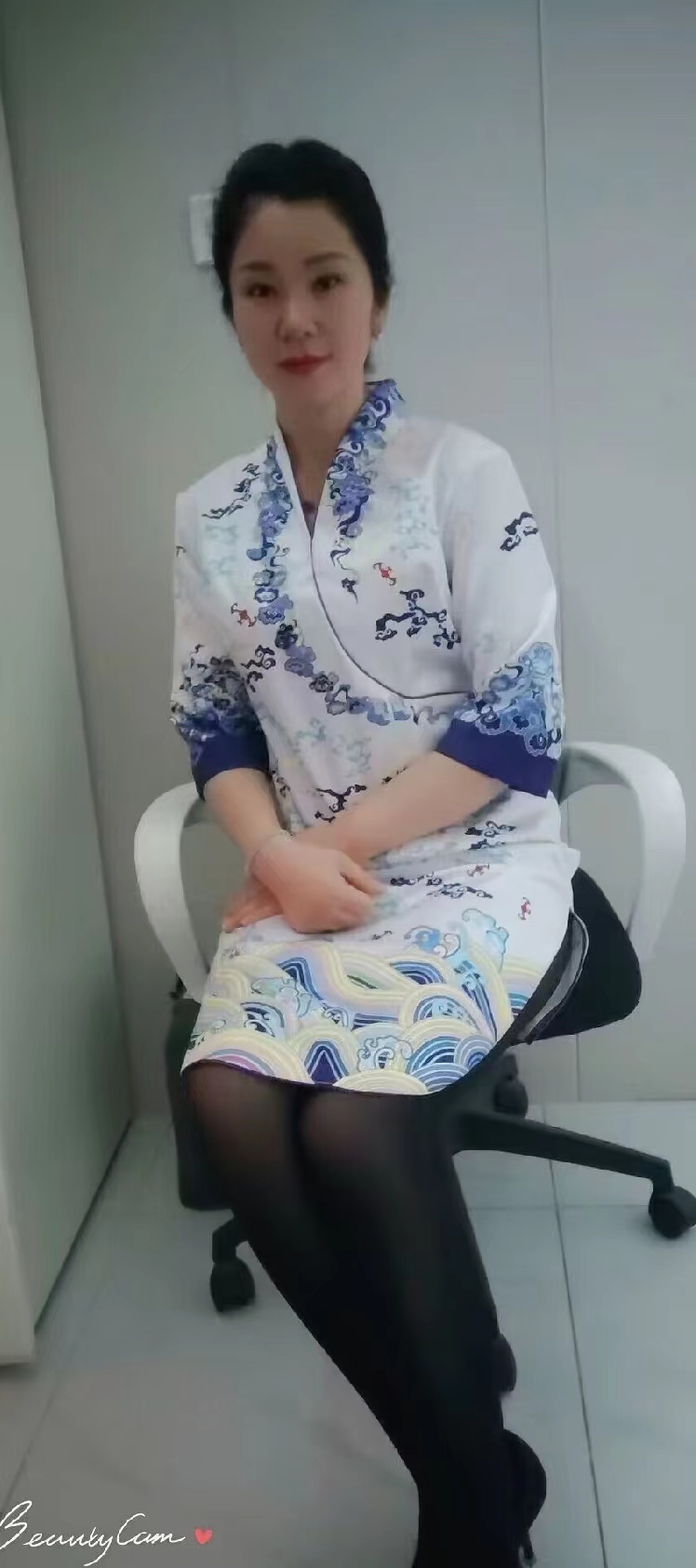 价格不贵服务很棒的姐姐