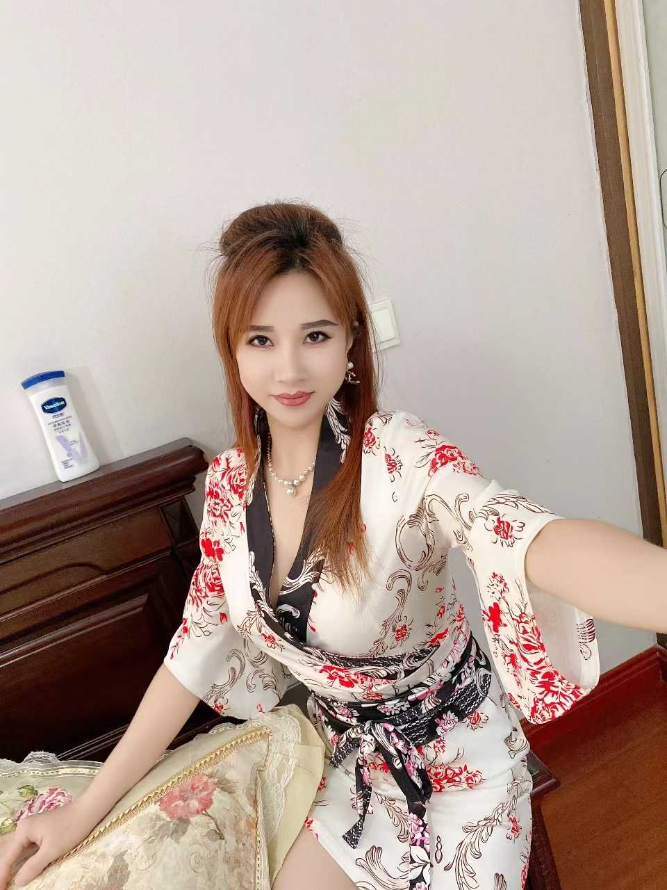 安娜湖北人身高161胸36c