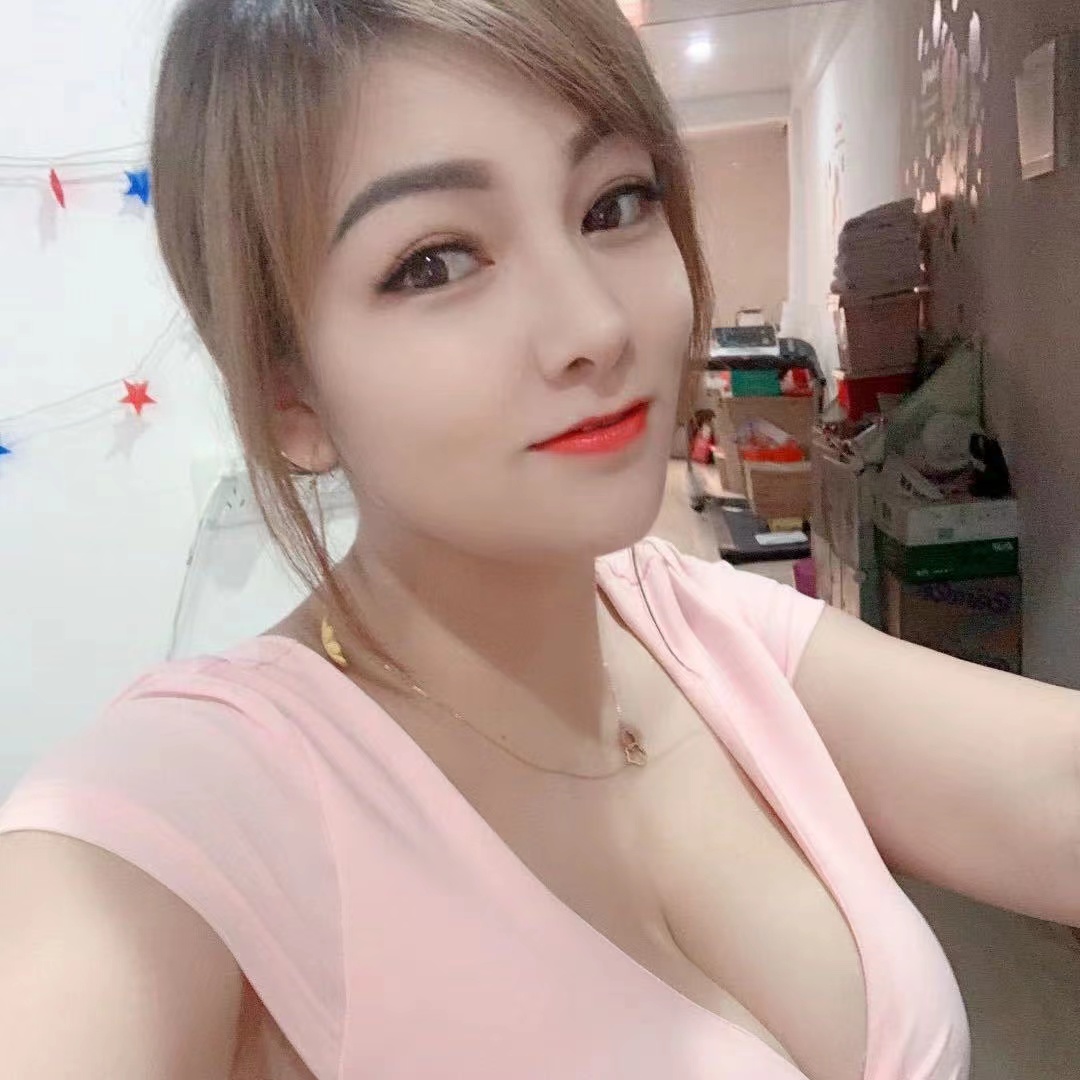 颜值不错艹起来很棒