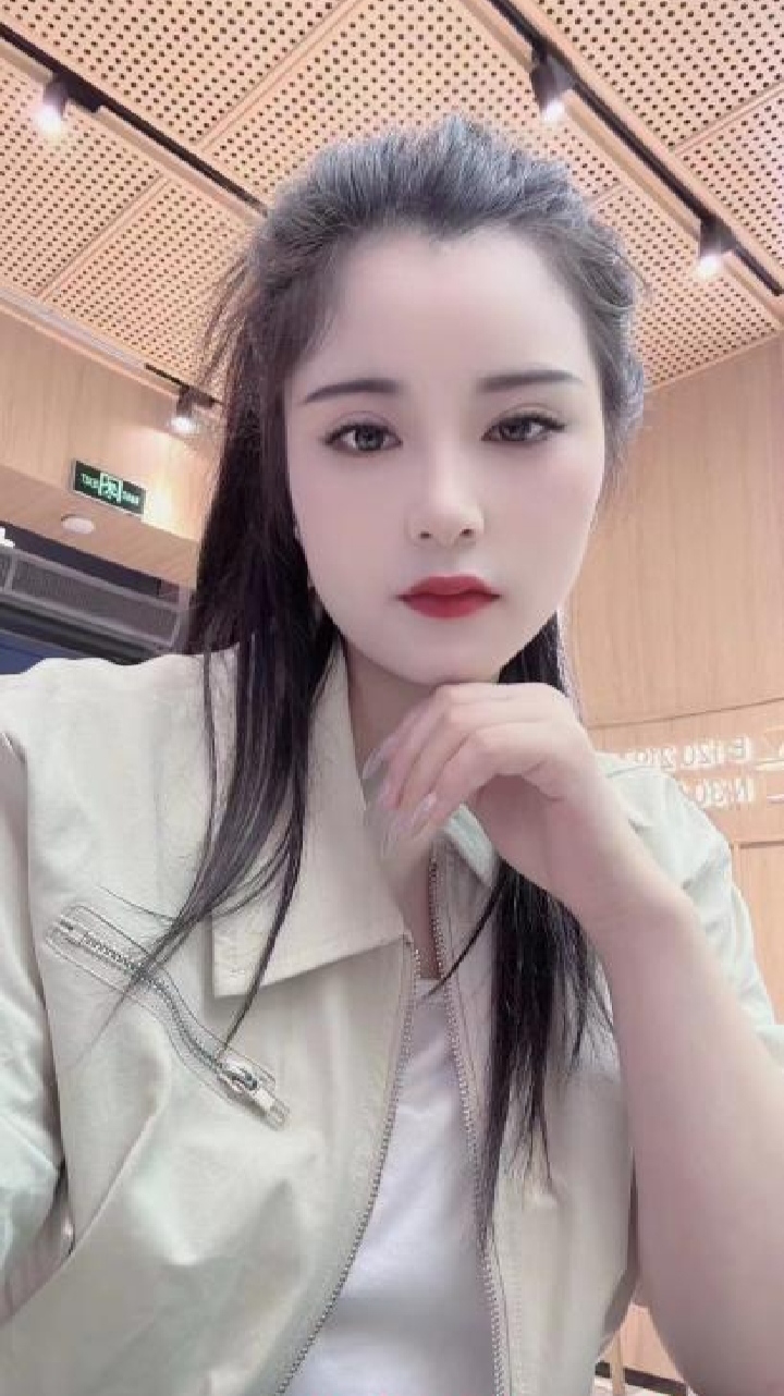 滨江风情尤物大奶甜甜