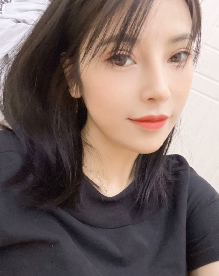 少数民族风情妹子羽恩