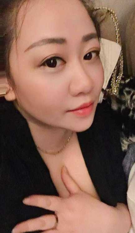 江南水乡出身的少妇