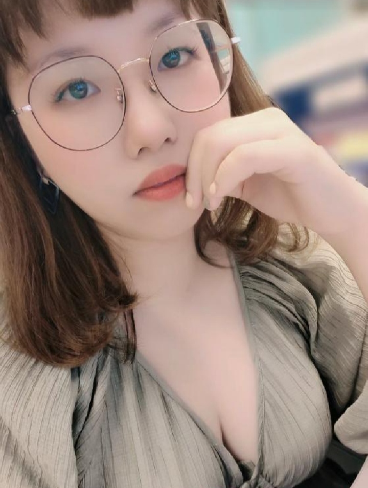 盐都眼镜少妇风韵梦雪