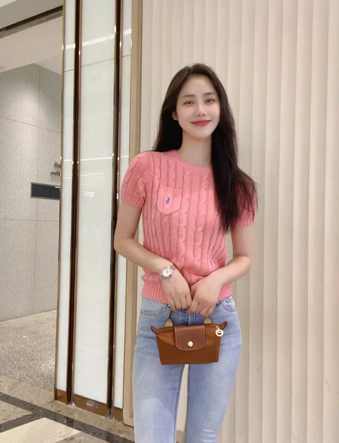 中原蜜汁水多兼职妹子