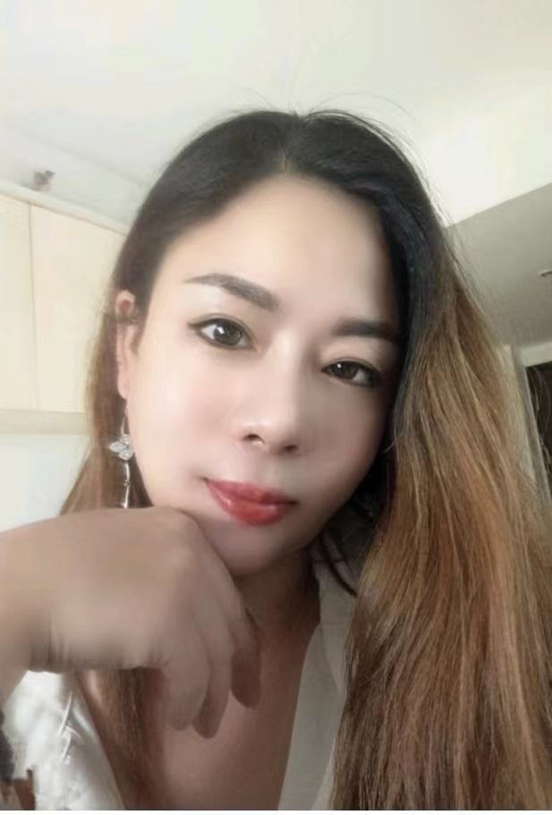 服务很认真的妹妹