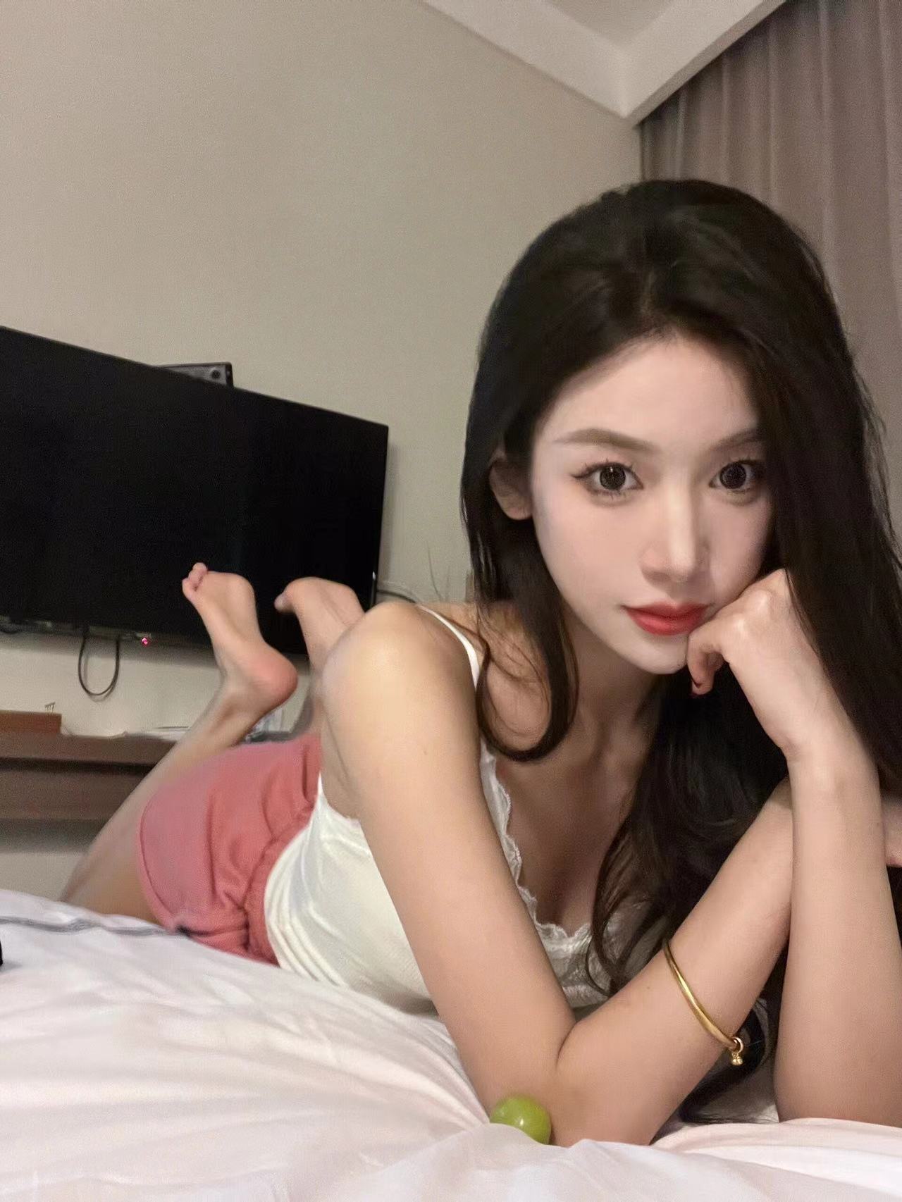 超值超值，公寓小妹，环境好，热情。