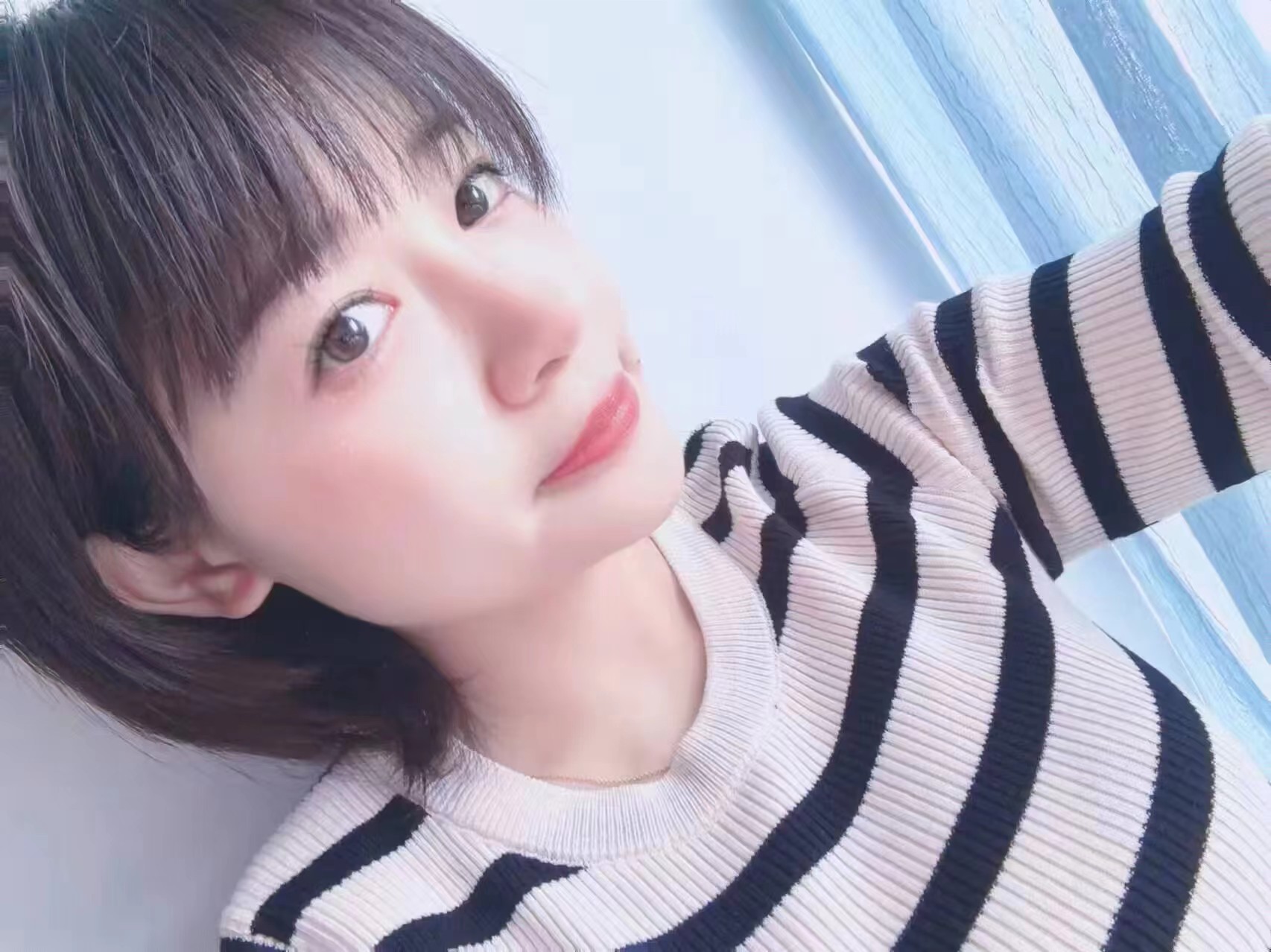 二十四岁的配合型美女