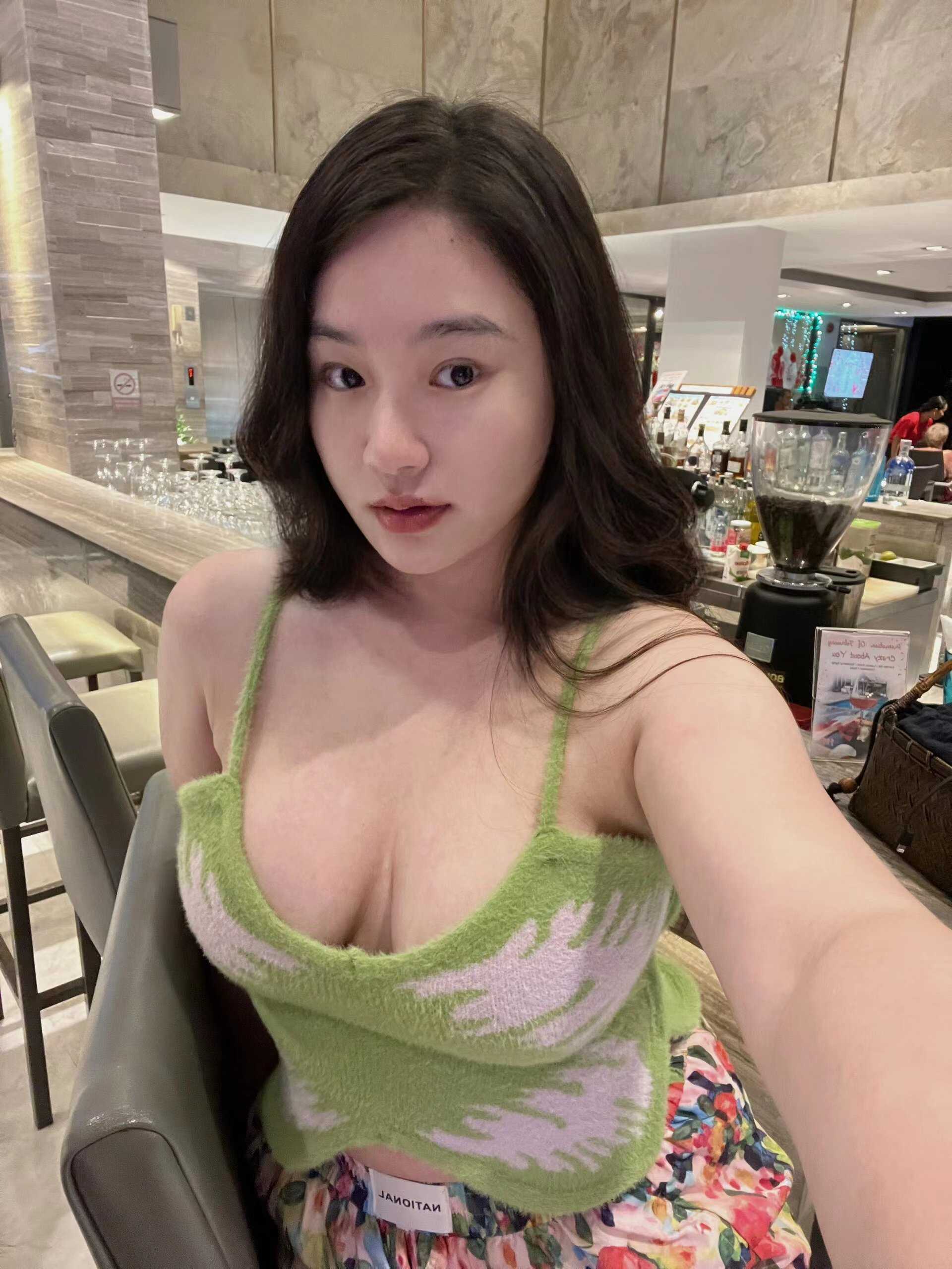 朋友介绍的妹子