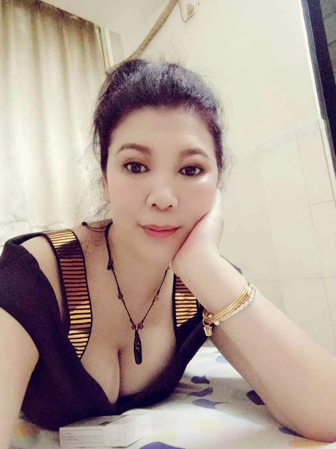 卸货不错的少妇