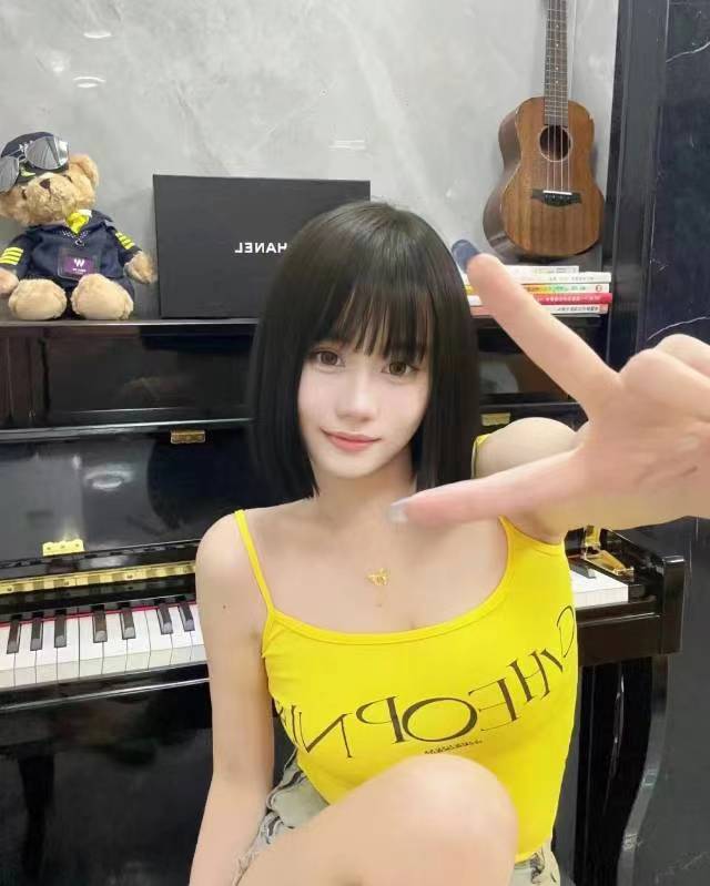 雨花区短发辣妹冷瞳