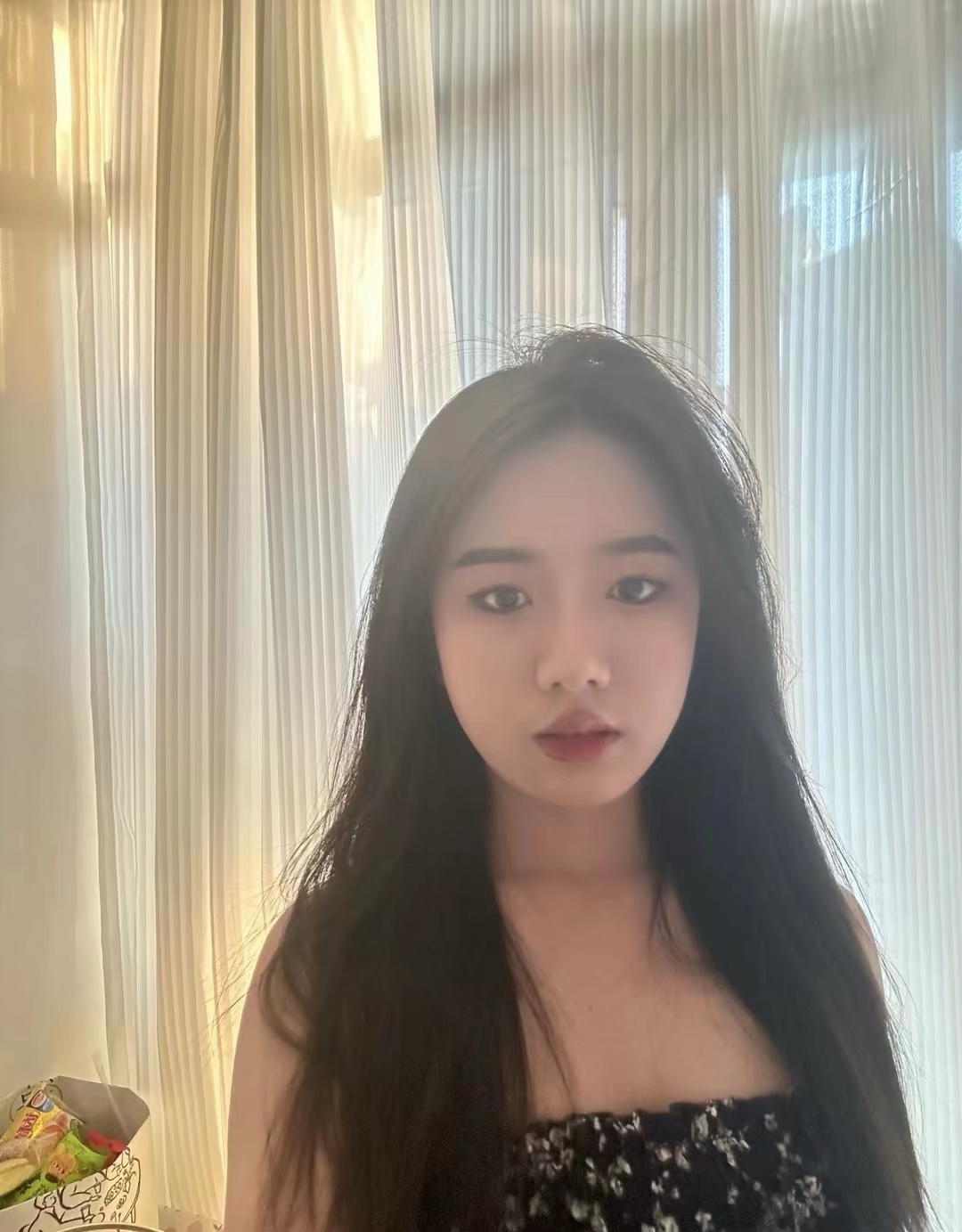 很开放的小姐姐