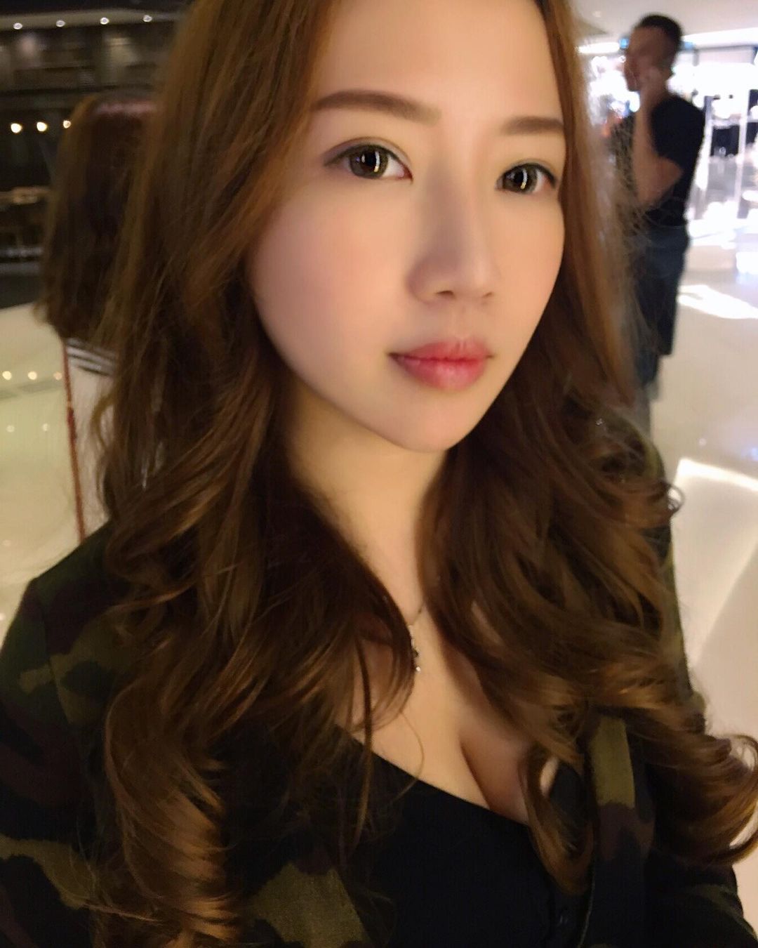 可以 深~hou，可以 深~hou，可以 深~hou，吞完那种，从来没体验过，绝对哇塞