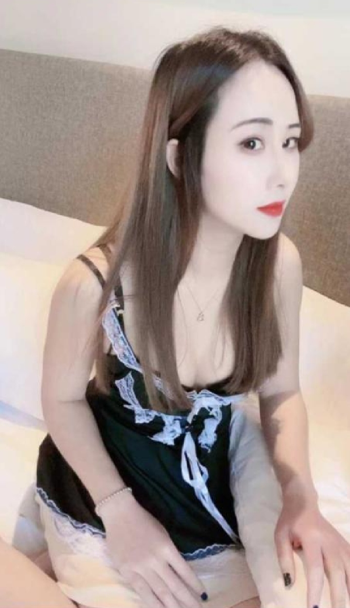 服务系美妙小少妇灵灵