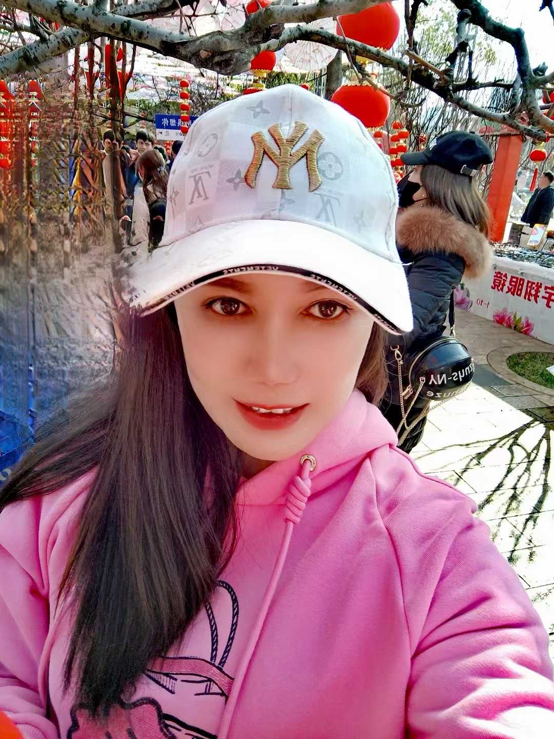 琅西大奶少妇熟女