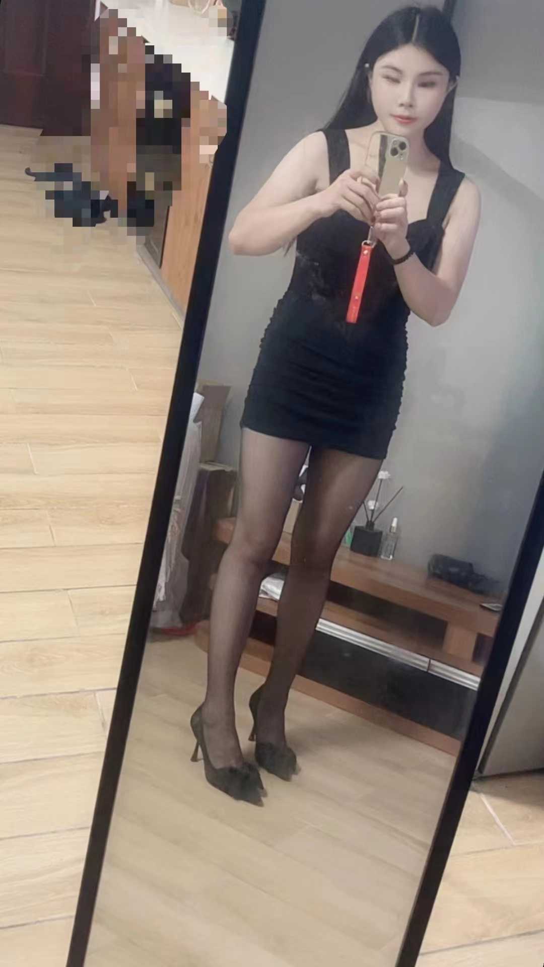 很有风情的小姐姐