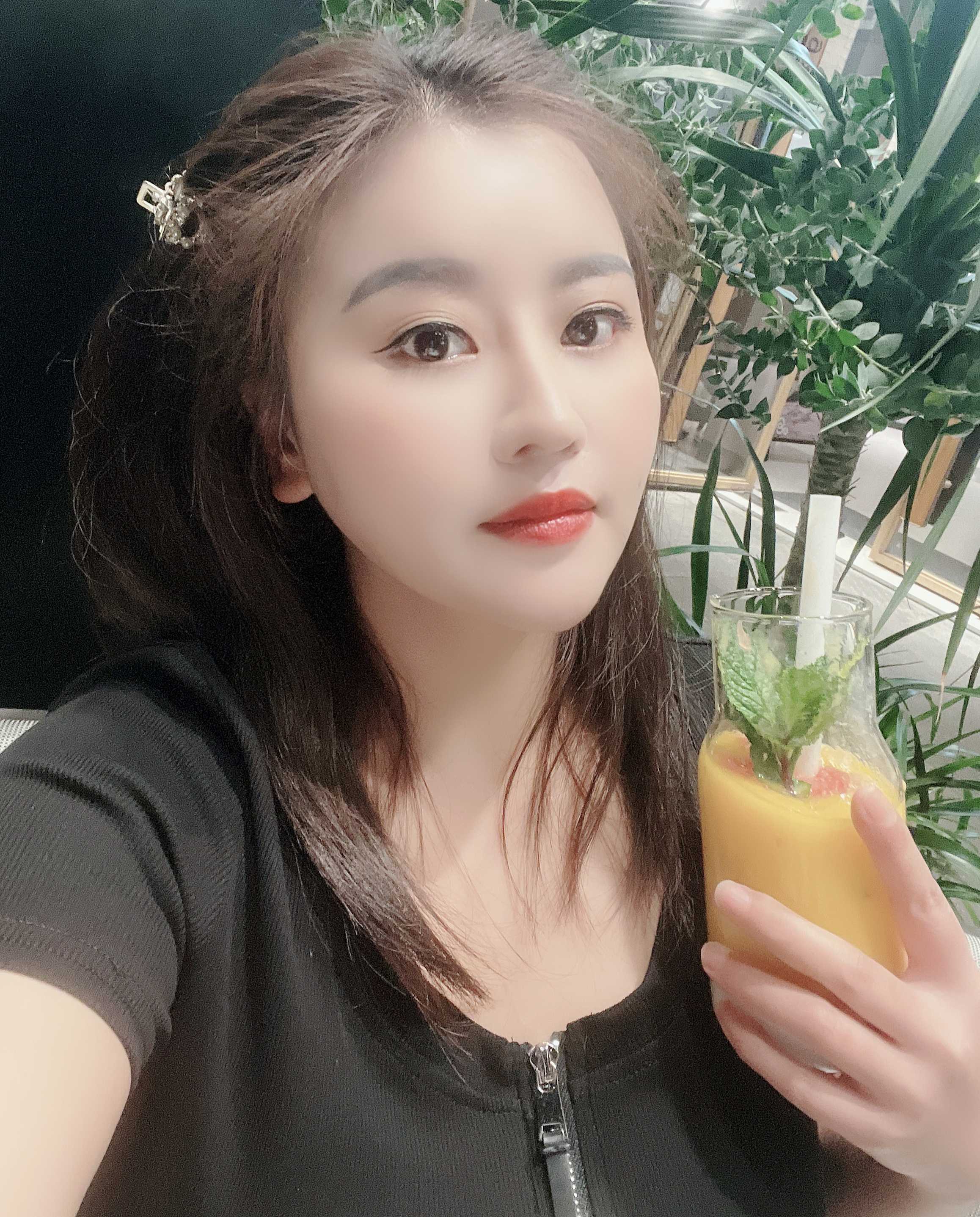 龙华区白嫩甜妹花花