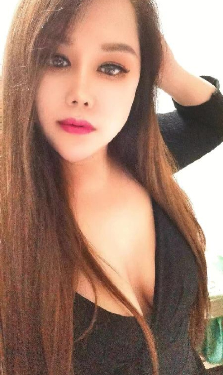 白云风情诱人少妇