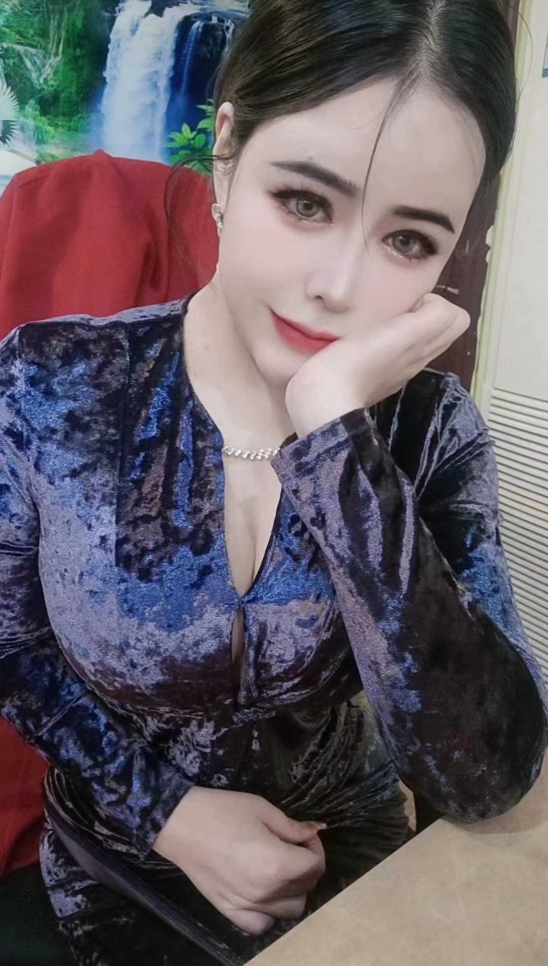 超级性感的妹妹