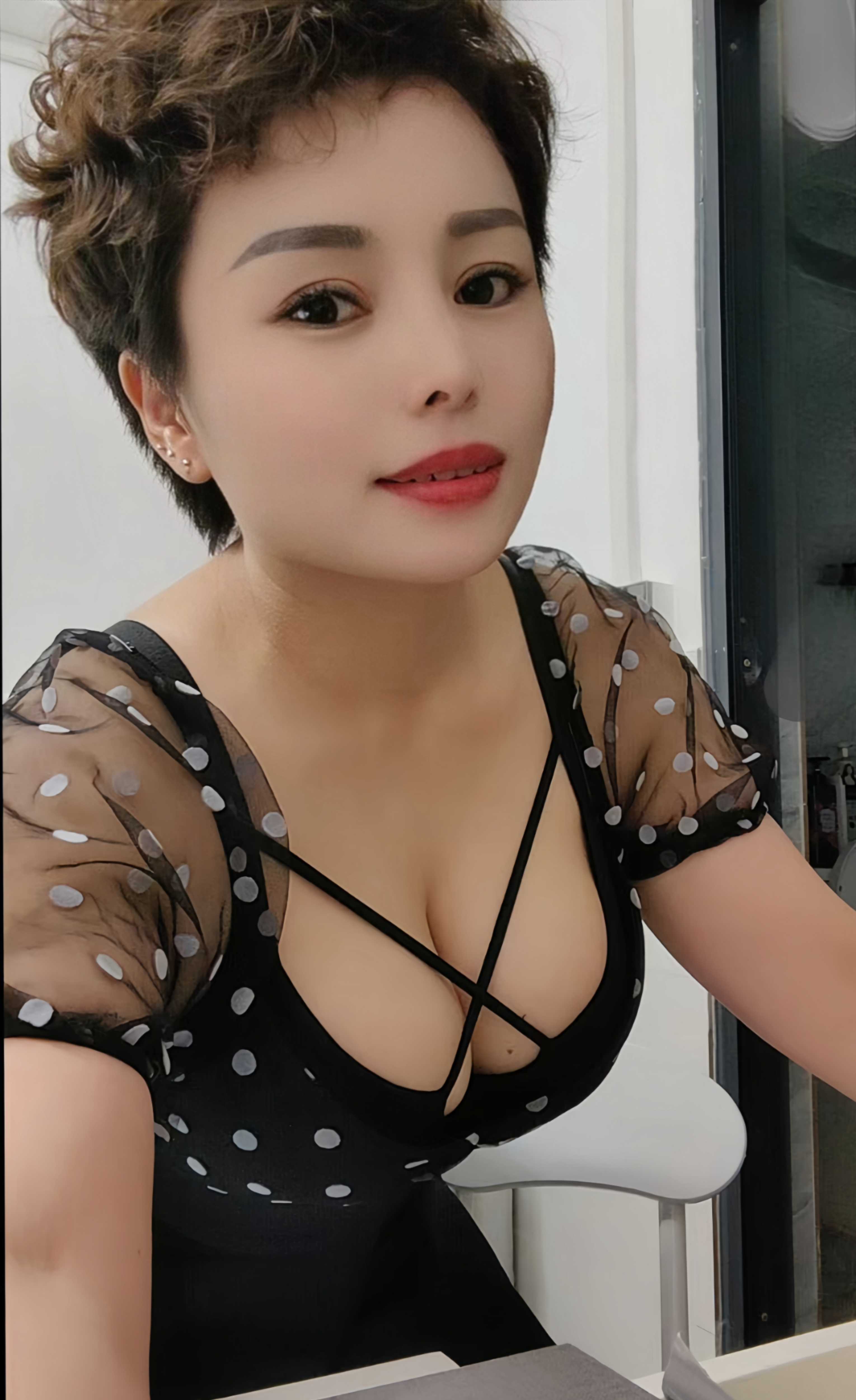 天河车陂丰满少妇