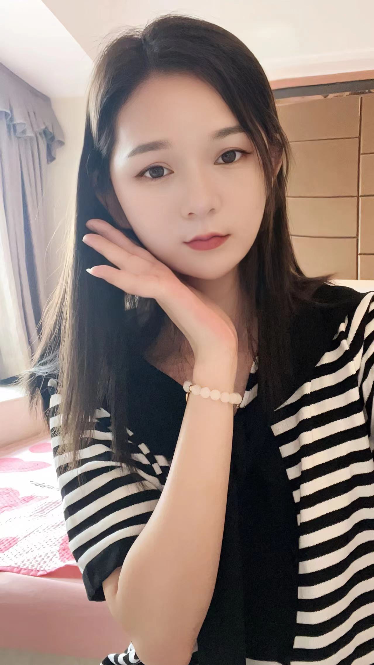 禅城大长腿欣欣