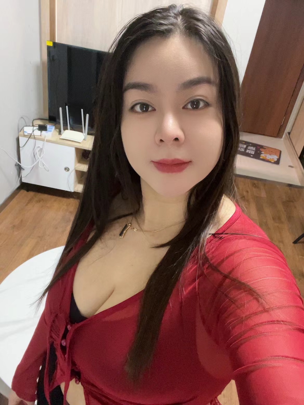 南山区大奶牛萱萱