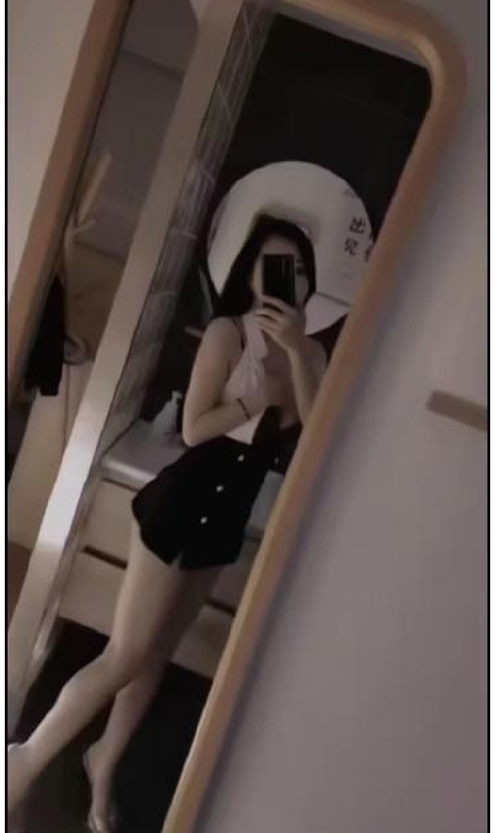 南山大冲诱人小甜妹