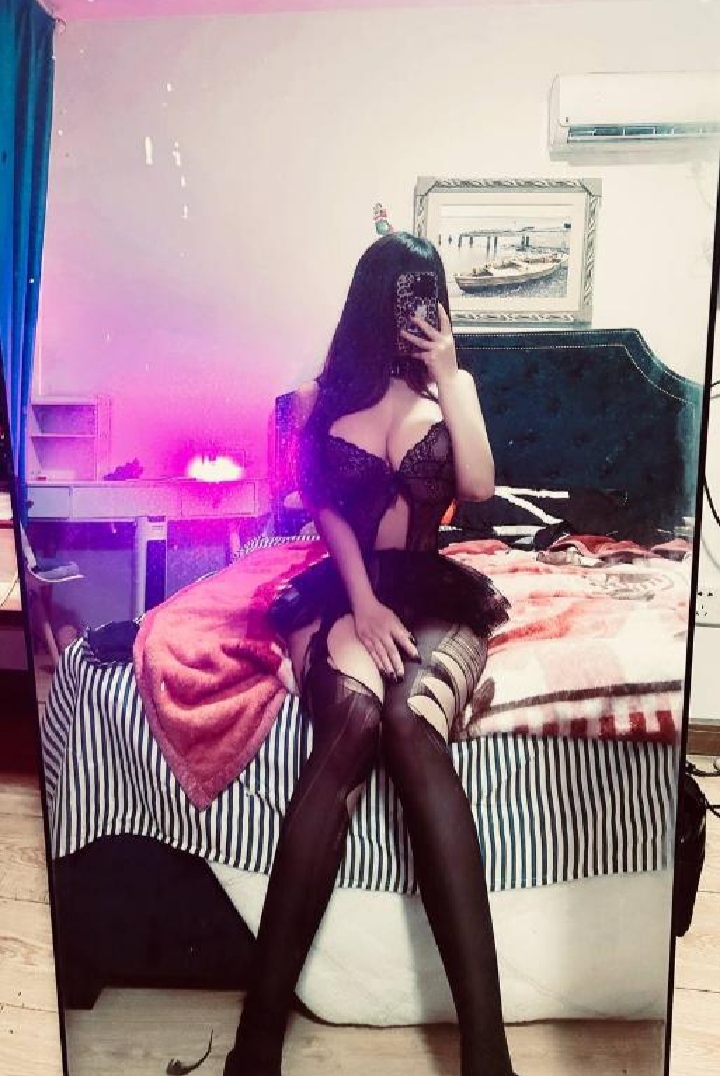 性感反差女友馨菲