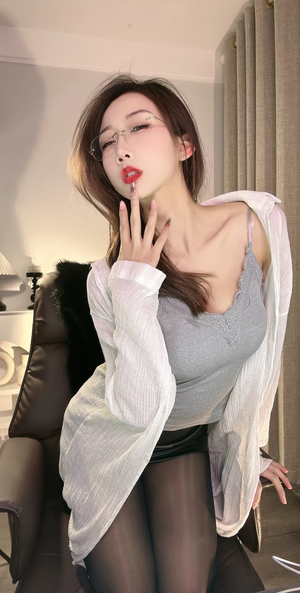 沈河区美腿娜娜老师