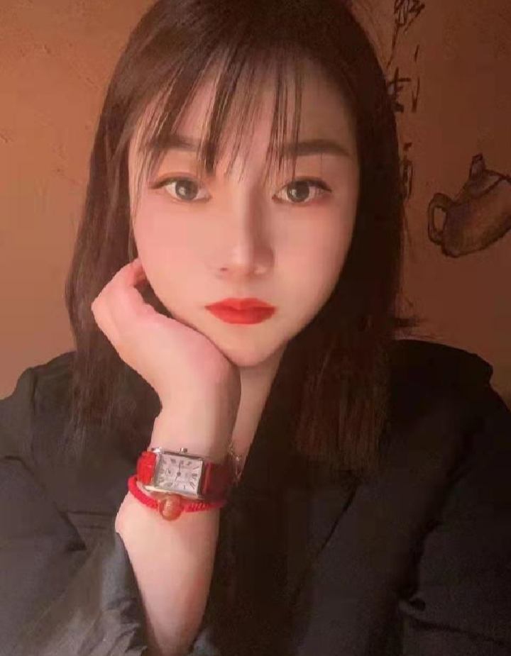 秦淮区柔美气质小姐姐