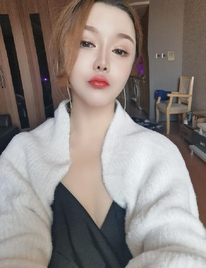 火辣网袜少妇小青青