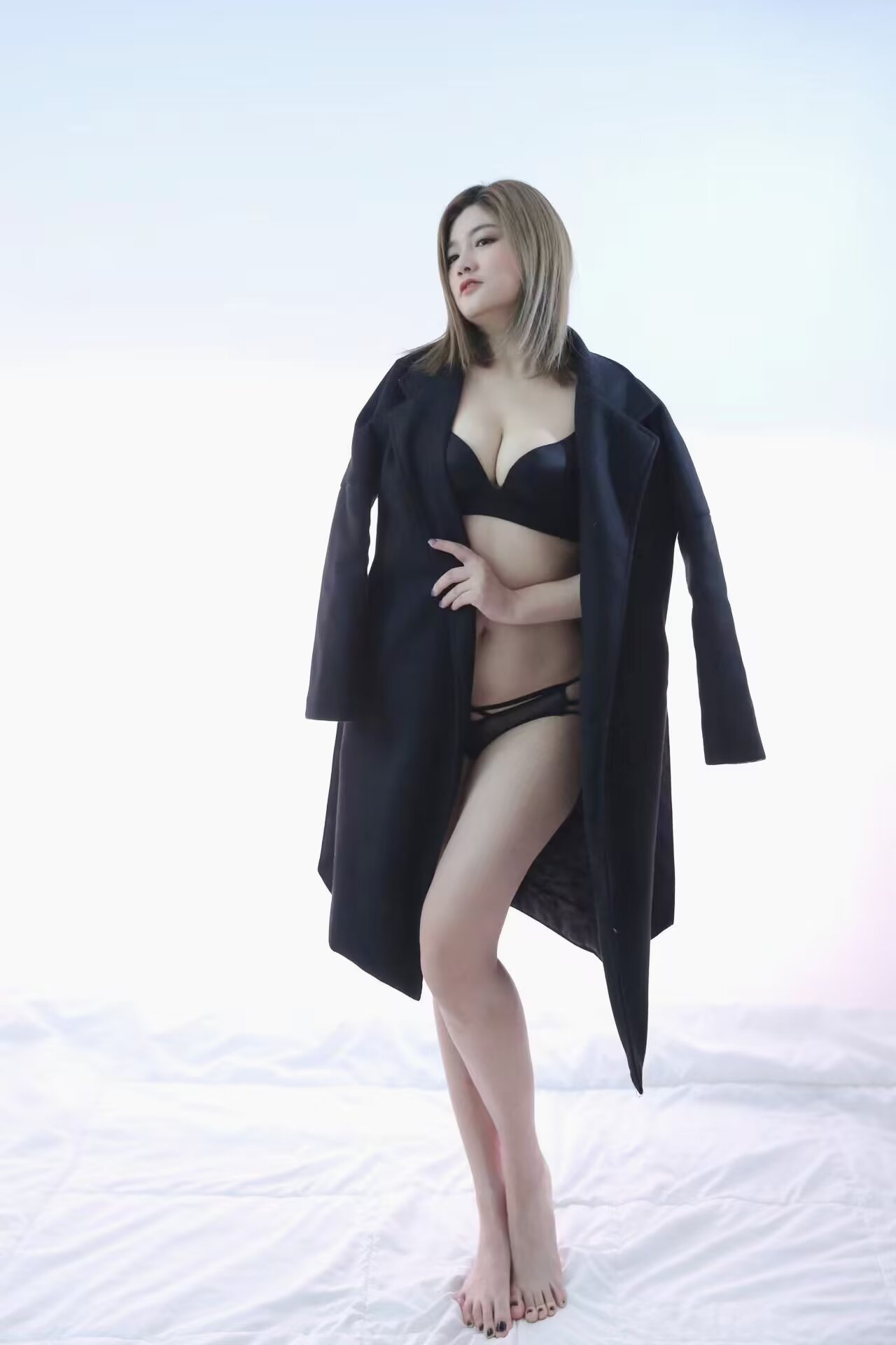 微胖性感小姐姐