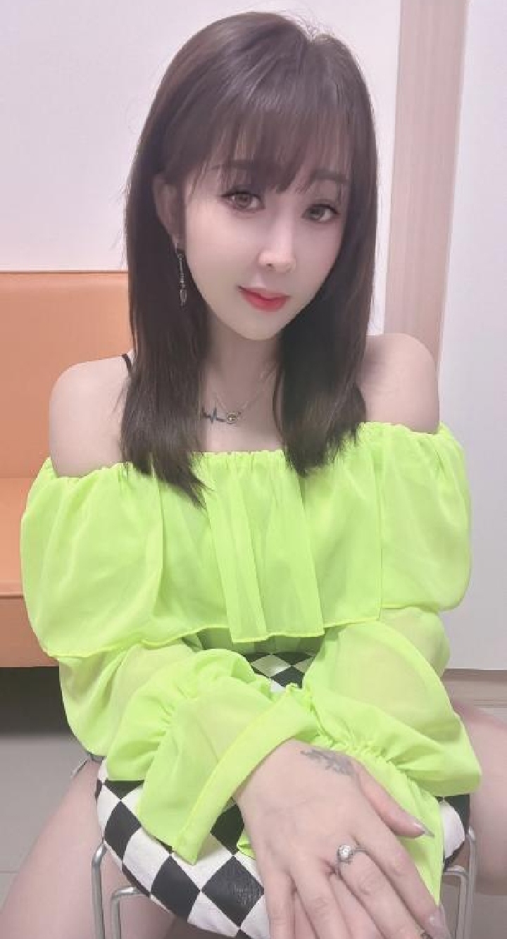 越秀火热轻熟女