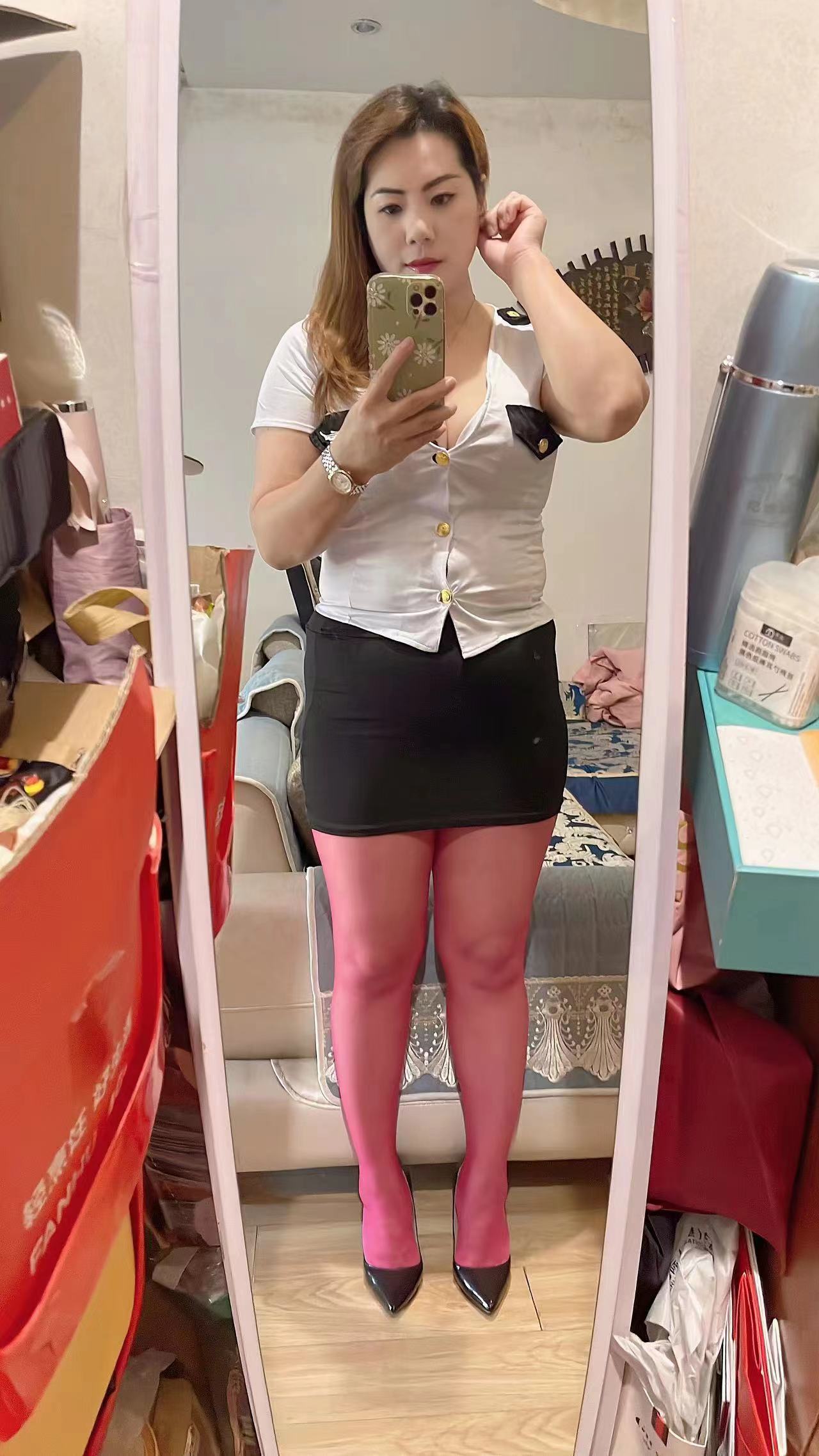 性价比高的大奶熟女